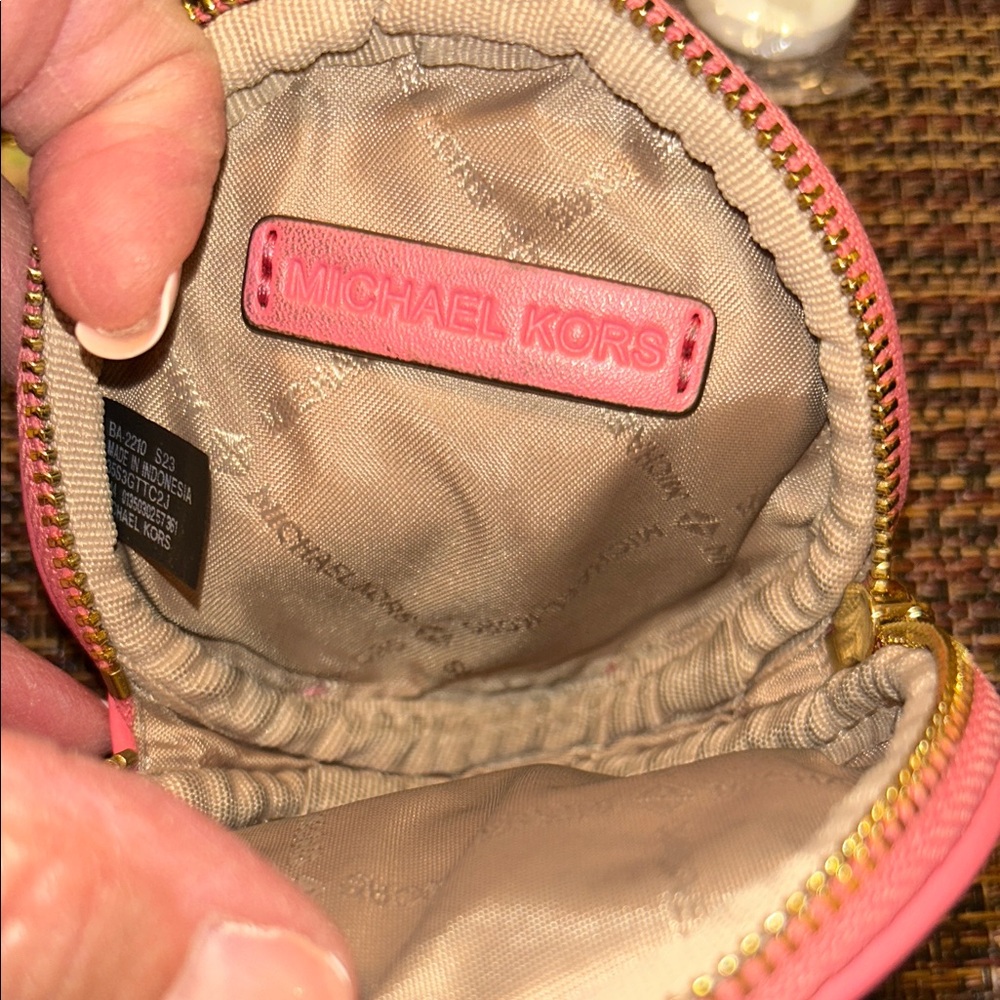 Michael Kors Pink and Cream Key Holder - Picture 8 of 10